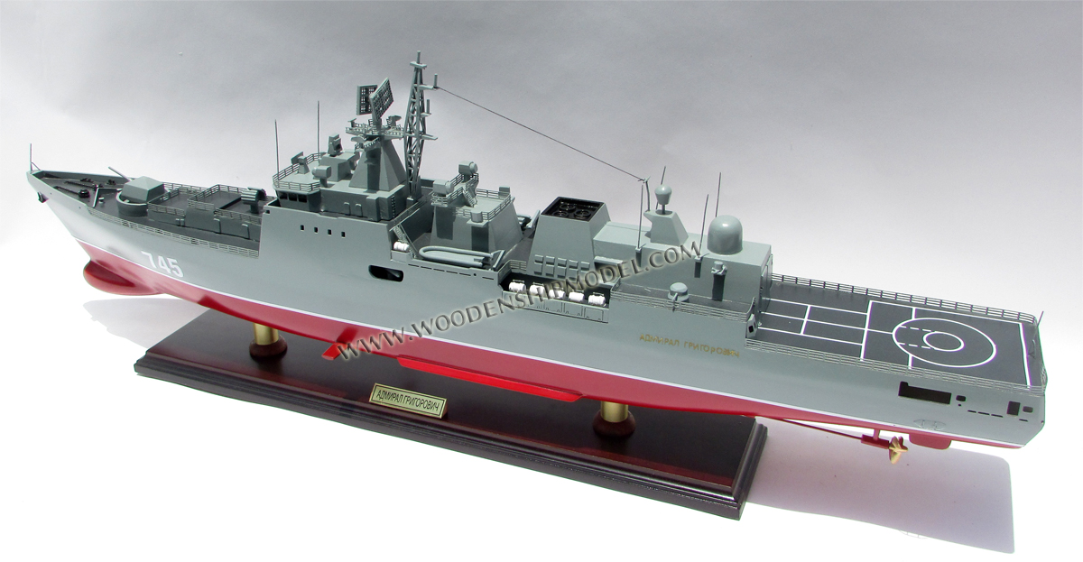 Appopa Handcrafted Cruiser Aurora War Ship Model