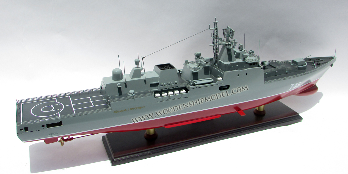 Abpopa Handcrafted Cruiser Aurora War Ship Model