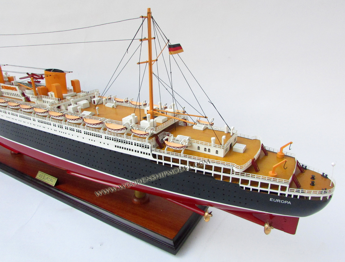 Light ship SS Europa, scale SS Europa model ship, ship model SS Europa, wooden ship model SS Europa, hand-made ship model SS Europa with lights, display ship model SS Europa, SS Europa model, woodenshipmodel, woodenmodelboat, gianhien, gia nhien co., ltd, gia nhien co model boat and ship builder