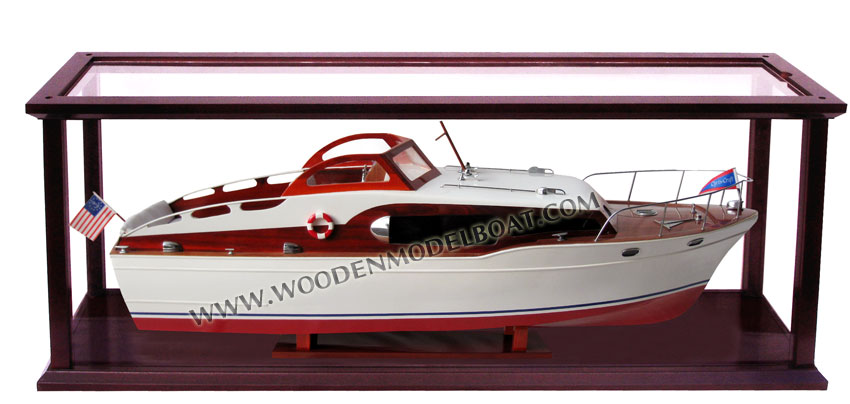Self assemble display case for ship with plexiglass