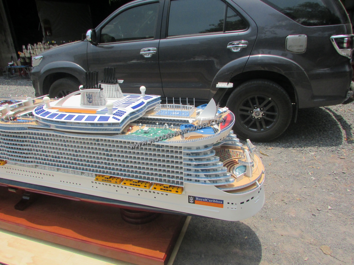 Big size MS OASIS  OF THE SEAS ship model