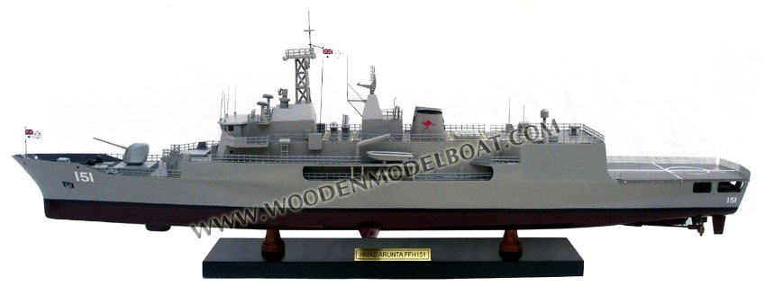 War ship model HMAS Arunta (FFH 151)