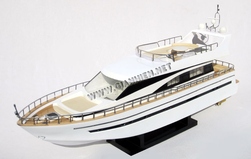 Astondoa Model Boat