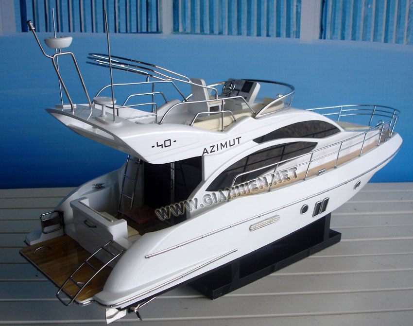 yacht Model Azimut 40