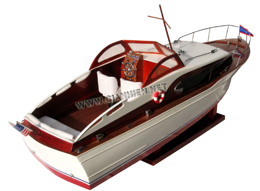 Model Boat Chris Craft Commander ready for display