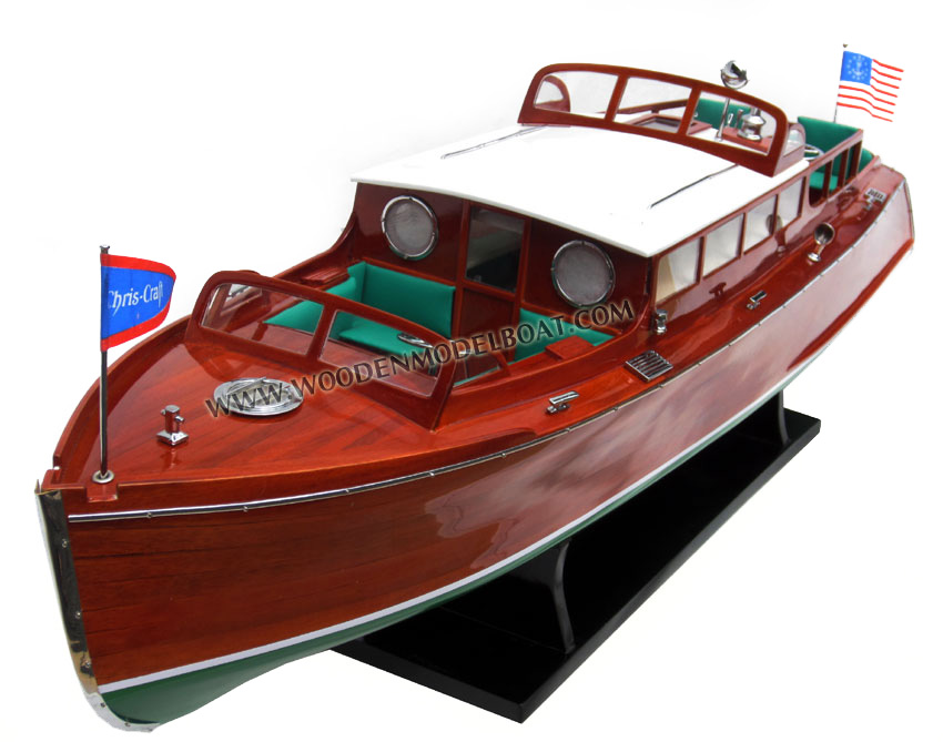 Hand-made model boat Chris Craft Commuter Cruiser