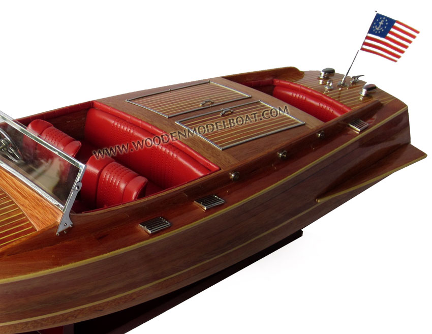 Hand-made Wooden Model Boat Chris Craft Runabout