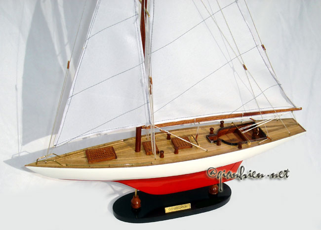 DECK OF CONSTELLATION MODEL YACHT, MODEL YACHT CONSTELLATION, Model yacht Constellation, Constellation AMERICA'S CUP COLLECTION, Constellation craft boat, Constellation J-class yacht, Constellation designed by Charles Ernest Nicholson, Constellation built in 1933 by Camper and Nicholsons at Gosport, Hampshire, hand-made Constellation yacht model, Constellation J Class model yacht, wooden yacht model Constellation, J class yacht Constellation shamrock endeavour, J class yacht Britannia, Endeavour and Shamrock V