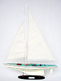 MODEL YACHT COURAGEOUS - CLICK TO ENLARGE!!!