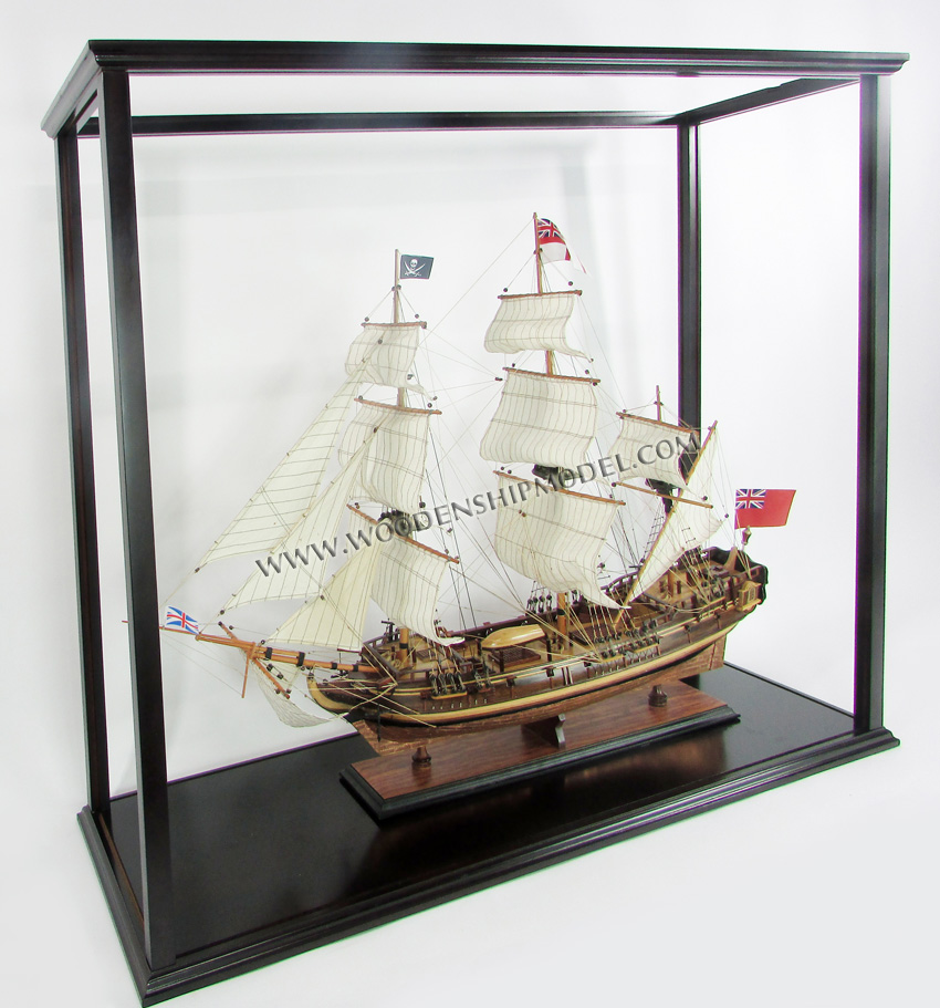 Display case for historic ships, training ships, schooners, sailing boats, assemble display case, display case for historic ships, display case for tall ships, display case for trainign ships, display cases for sailing boats, wooden display case, wood self-assemble display cases, diy display cases, table display cases, floor display cases