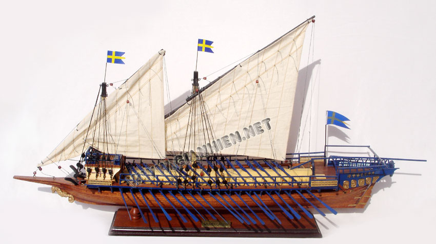 n the first half of the 18th century sweden strengthened the swedish archipelago navy and in the year 1749 no less than 44 new navy ships were launched to meet the threat from russian galleys. Callmar was built in the Kalmar shipyard on the swedish east coast. Crew: 300 men from Svea Lifgarde and Gta Lifgarde. She was driven by 20 pair of oars with 5 men on each oar. Lateen sail of altogether 300 square meters. 3 guns and 19 swivel guns. The galley Callmar participated in several famous sea battles, for example the "Viborgska Gatloppet" and the battle of Svensksund 1790. She was finally scrapped in 1810.