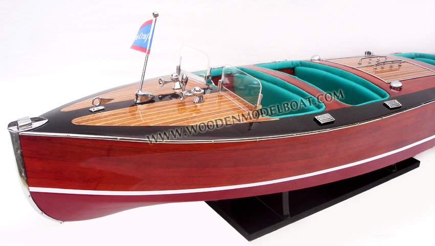 Model Runabout Chris Craft, Chris Craft Triple Cockpit wooden boat, Chris Craft Triple Cockpit model boat, Chris Craft Triple Cockpit wooden boat model, Chris Craft Triple Cockpit wooden model boat, handcrafted wooden model boat Chris Craft, chris craft runabout model boat, chris craft triple cockpit model, scale chris craft model boat for display, Chris Craft boat for sale, Chris Craft model boat for display, Quality wooden model boat, Model boat from Gia Nhien
