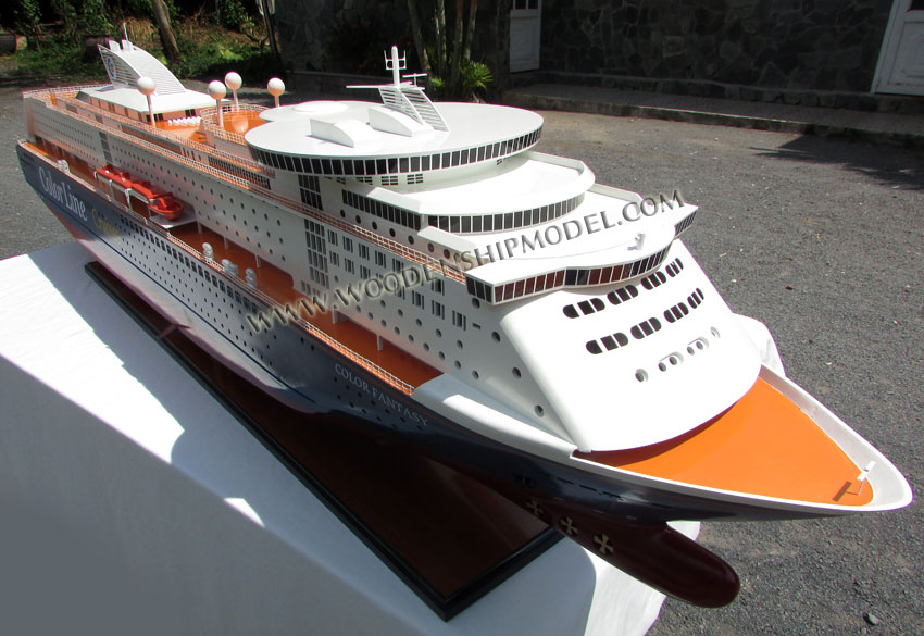 Cruise Ferry Color Fantasy Ship Model