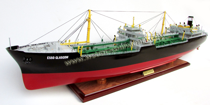 Tanker model Esso Glasgow