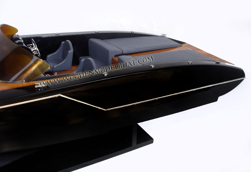 Luxury Model Yacht Frauscher 1017 GT