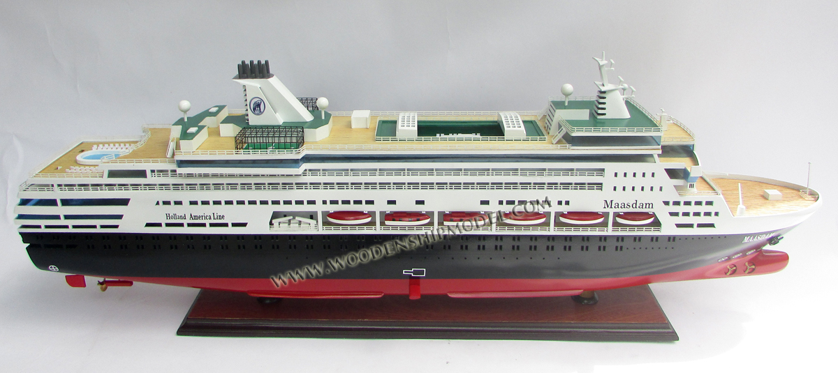 MS Maasdam model ship boot model