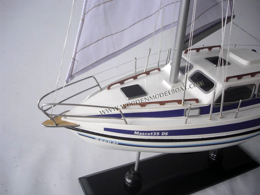 Hand-crafted wooden sail boat model Catarina 22