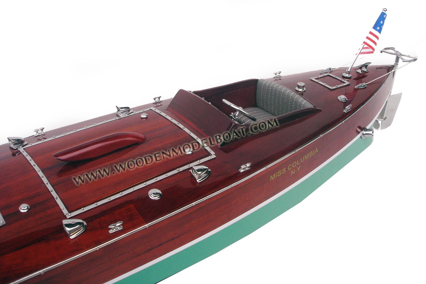 Wooden classic speed boat Miss Columbia