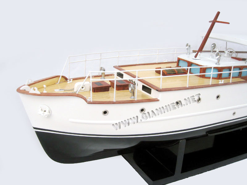 Model Boat Moonyeen Bow