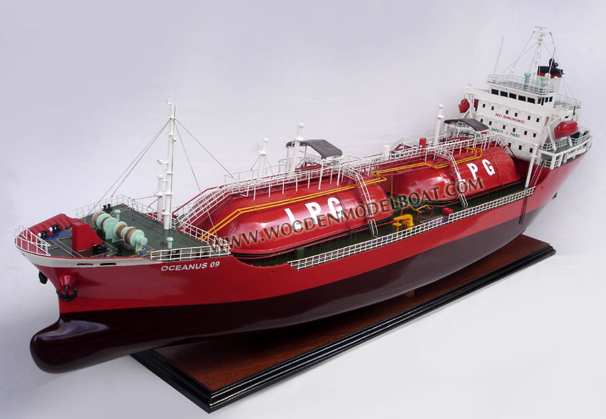 LPG Tanker model Oceanus 09