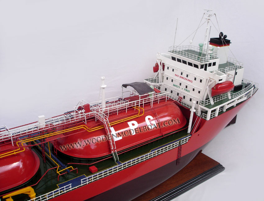 Oceanus 09 model - aft deck view
