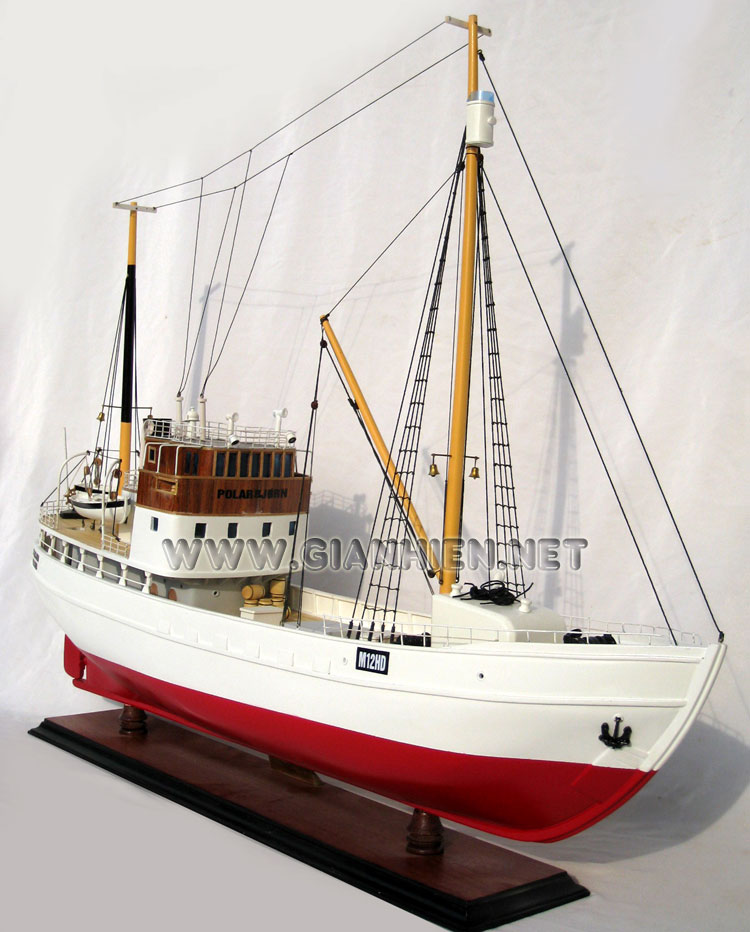 Model Ship Polarbjorn ready for display
