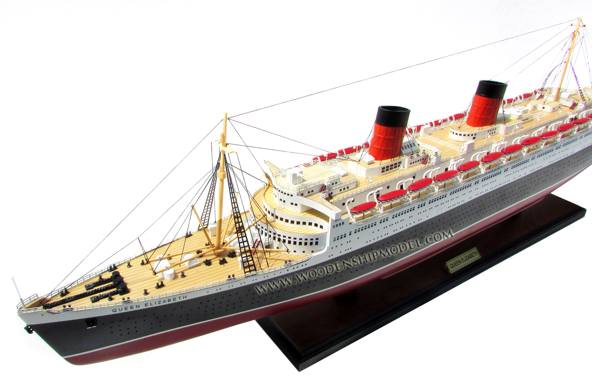 Wooden Model Ship RMS Queen Elizabeth
