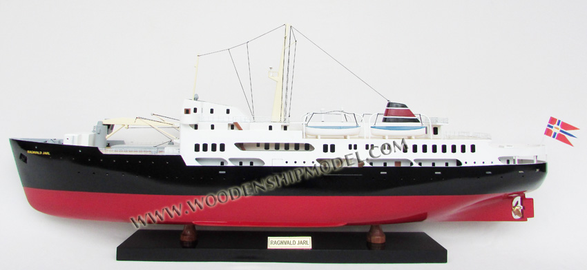 Traning Ship MS Ragnvald Jarl - Handcrafted model ready for display