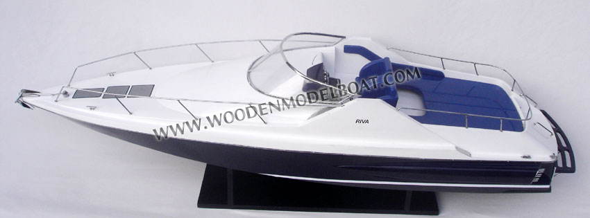 Hand-crafted Wooden model boat Riva 2000