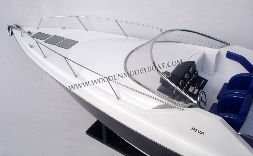 Riva 2000 model boat