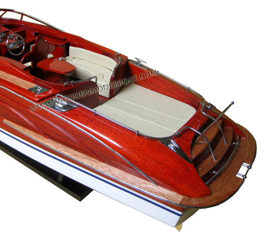 Quality Model Boat Rivarama