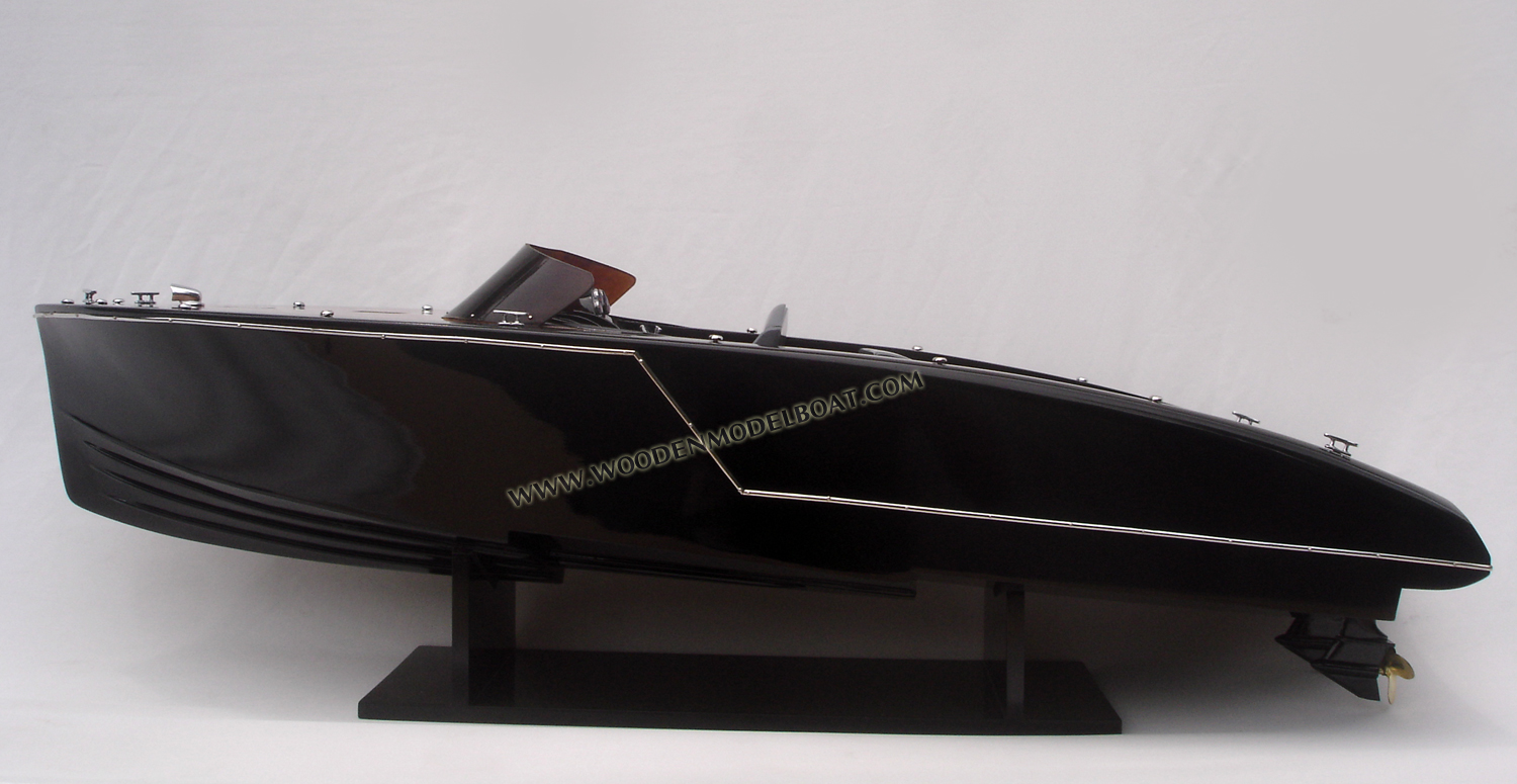 Model Yacht Sunseeker 68 