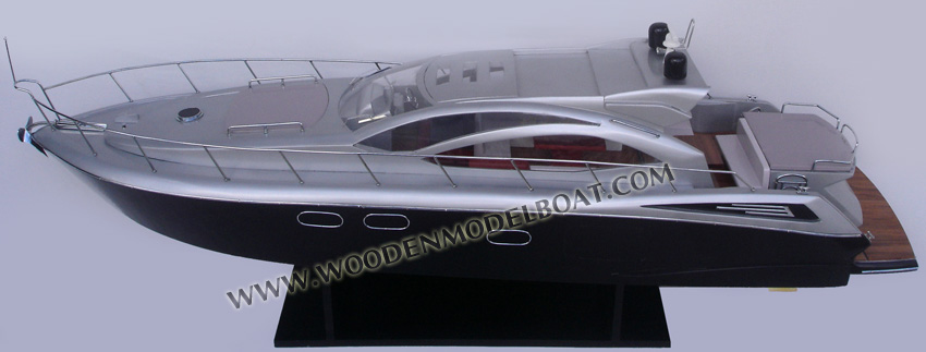 Quality Model Yacht Boat Sunseeker Predator 64