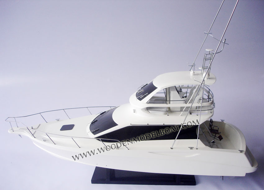 Hand-made Toyota Ponam yacht model 