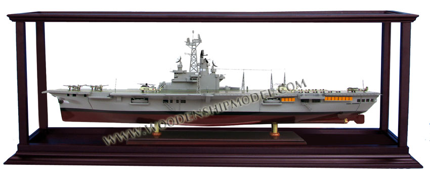 USS Iowa BB-61 display case war ship model, battle ship USS Iowa BB-61 model, handcrafted war ship model USS Iowa BB-61, quality model ship USS Iowa BB-61, USS Iowa BB-61 model war  ship, battle ship model New Jeysey, handmade Iowa BB-61 BB62 model ship, uss missouri, model ship uss Iowa BB-61