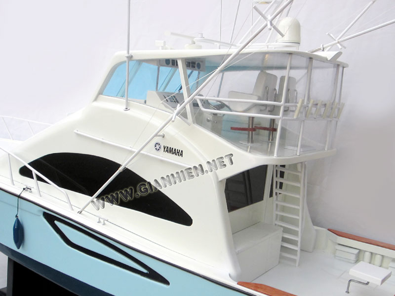 Model Boat Yamaha 530 Cabin