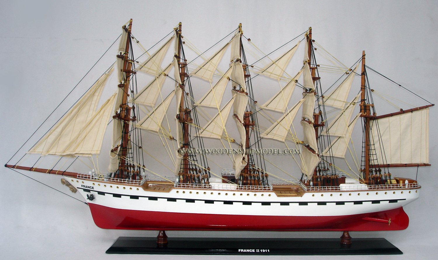 France II Model Ship