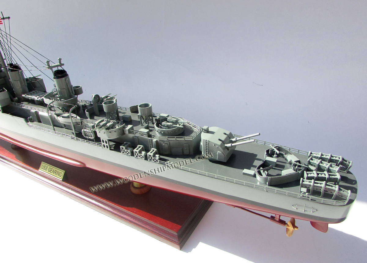 Model War Ship USS Gearing Class Destroyer