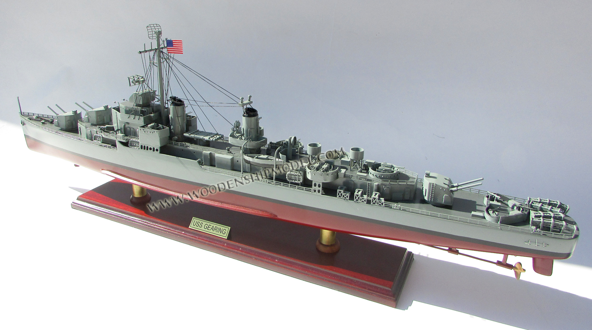 Model Ship USS Gearing Class Destroyer