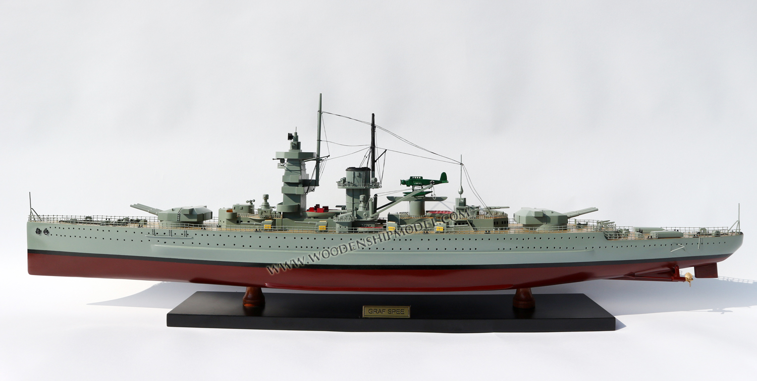Model Graf Spee, a Deutschland-class heavy cruiser