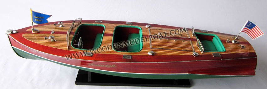Wooden boat hacker craft triple cockpit