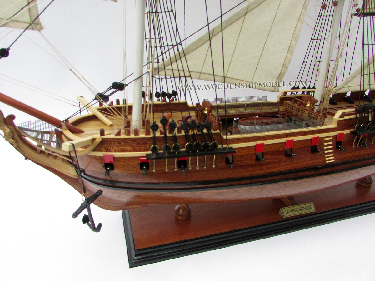 Model Ship La Fayette Hermione ready for display