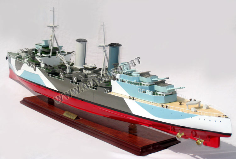 HMS Belfast model from stern