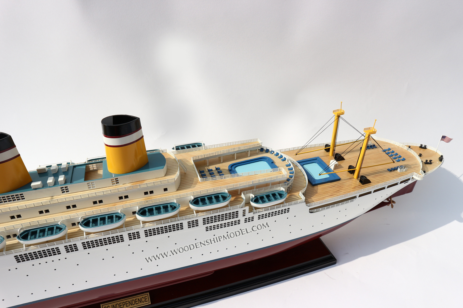 SS INDEPENDENCE model ship