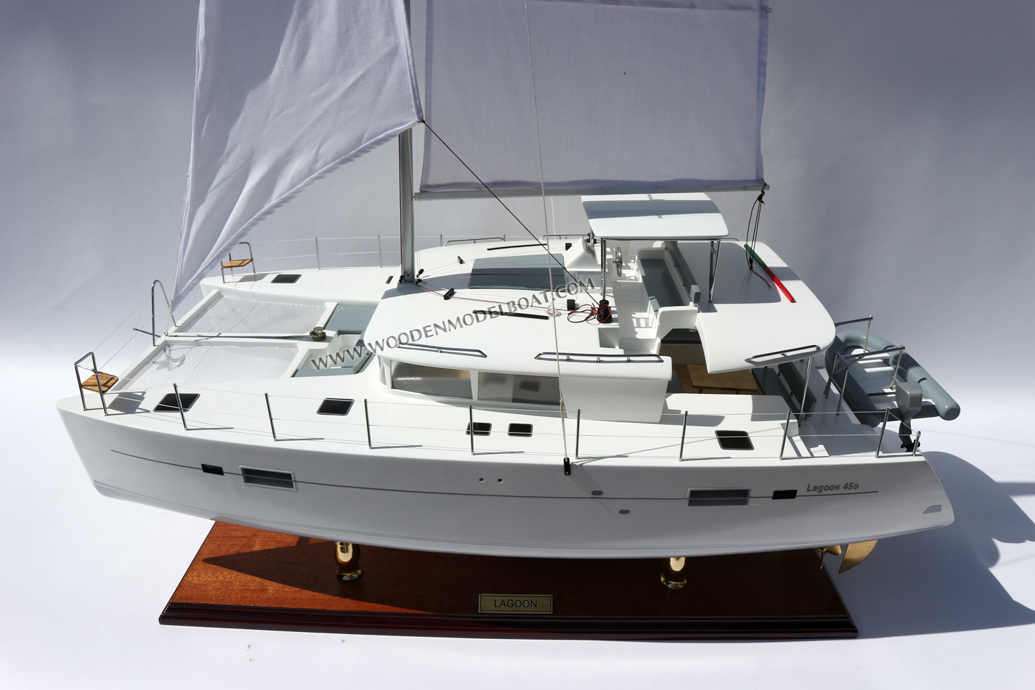 LAGOON 450F CATAMARAN Catamaran Model