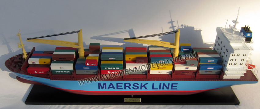 Container ship model Maersk Alabama 