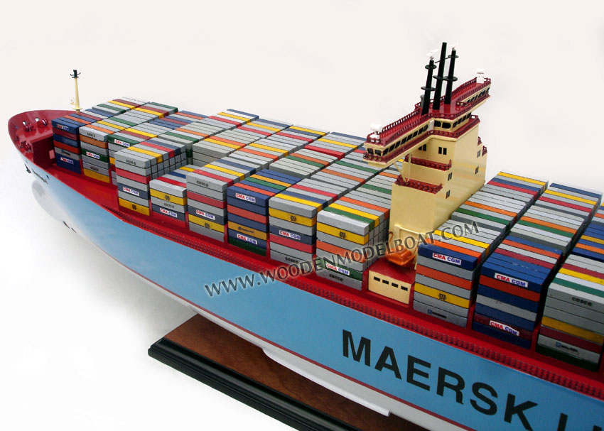 Wooden model ship Maersk