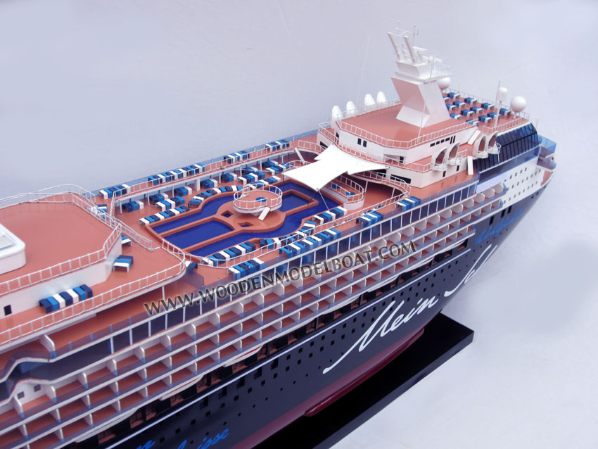 Wooden Ship Model - Cruise Ship Model Mein 2