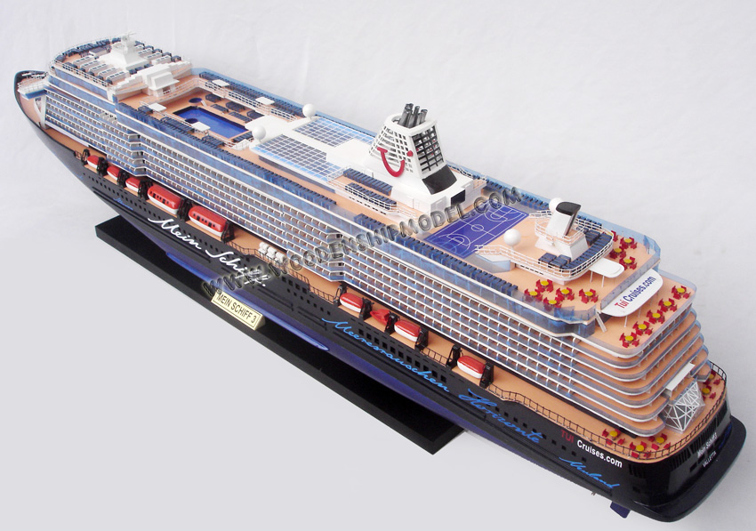 Tui Cruises Model Ships