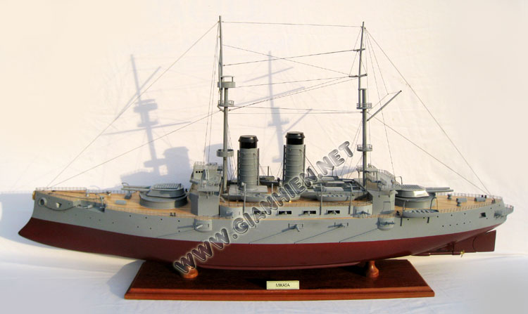 Model Mikasa Battle Ship